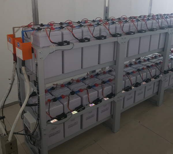 蓄電池監(jiān)測管理裝置