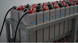 你覺得帶有監(jiān)測(cè)功能的蓄電池可以代替蓄電池監(jiān)測(cè)系統(tǒng)嗎？