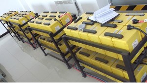 配電房蓄電池在線監(jiān)測(cè)主機(jī)觸摸屏,讓信息更加直觀！