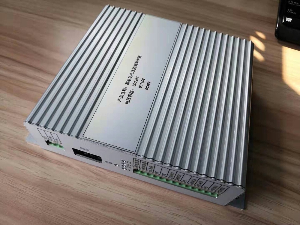 YX-M06 蓄電池在線監(jiān)控裝置